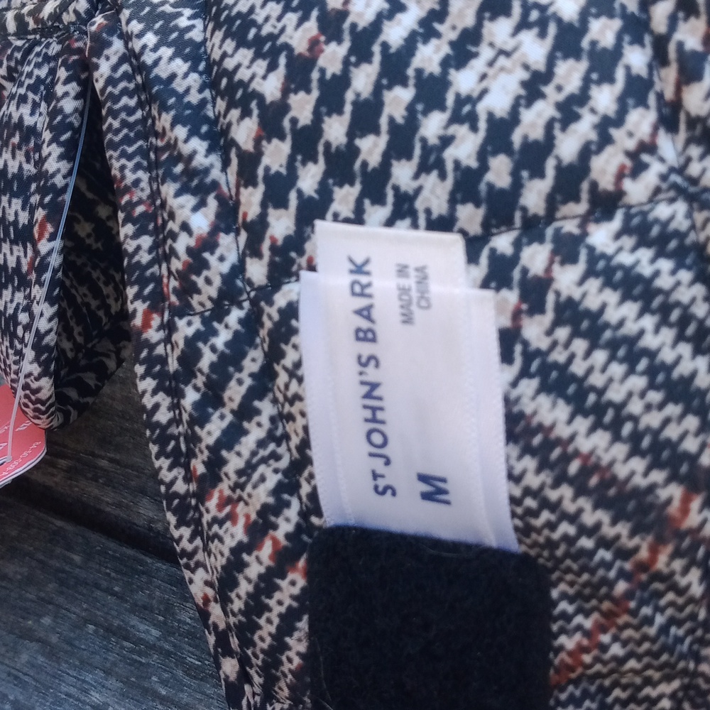 Dog jacket by St John's Bark - Picture 3 of 4